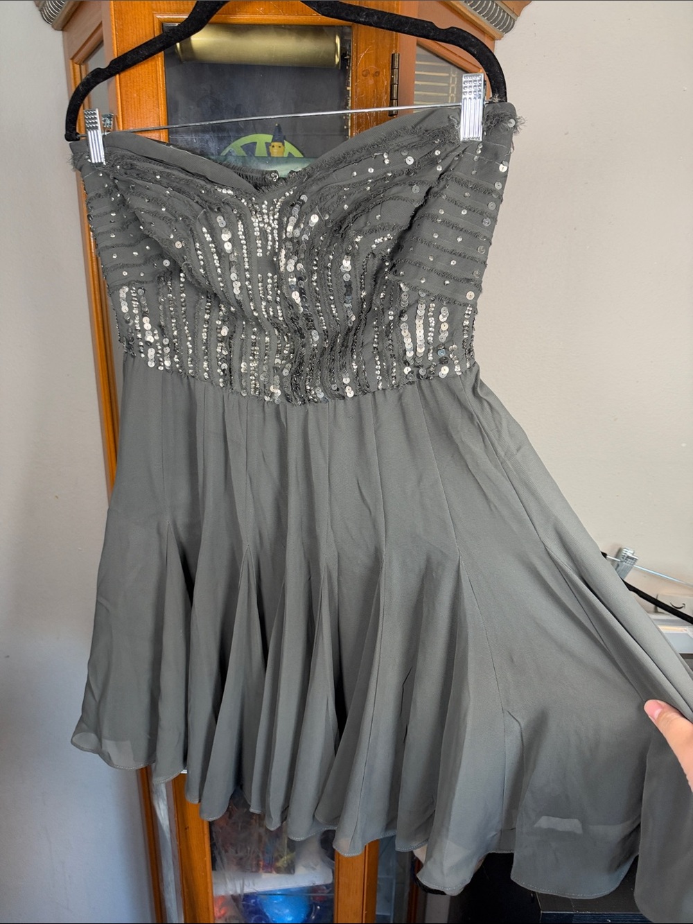 Calvin Klein Strapless Silver-Gray Sequin Chiffon Dress